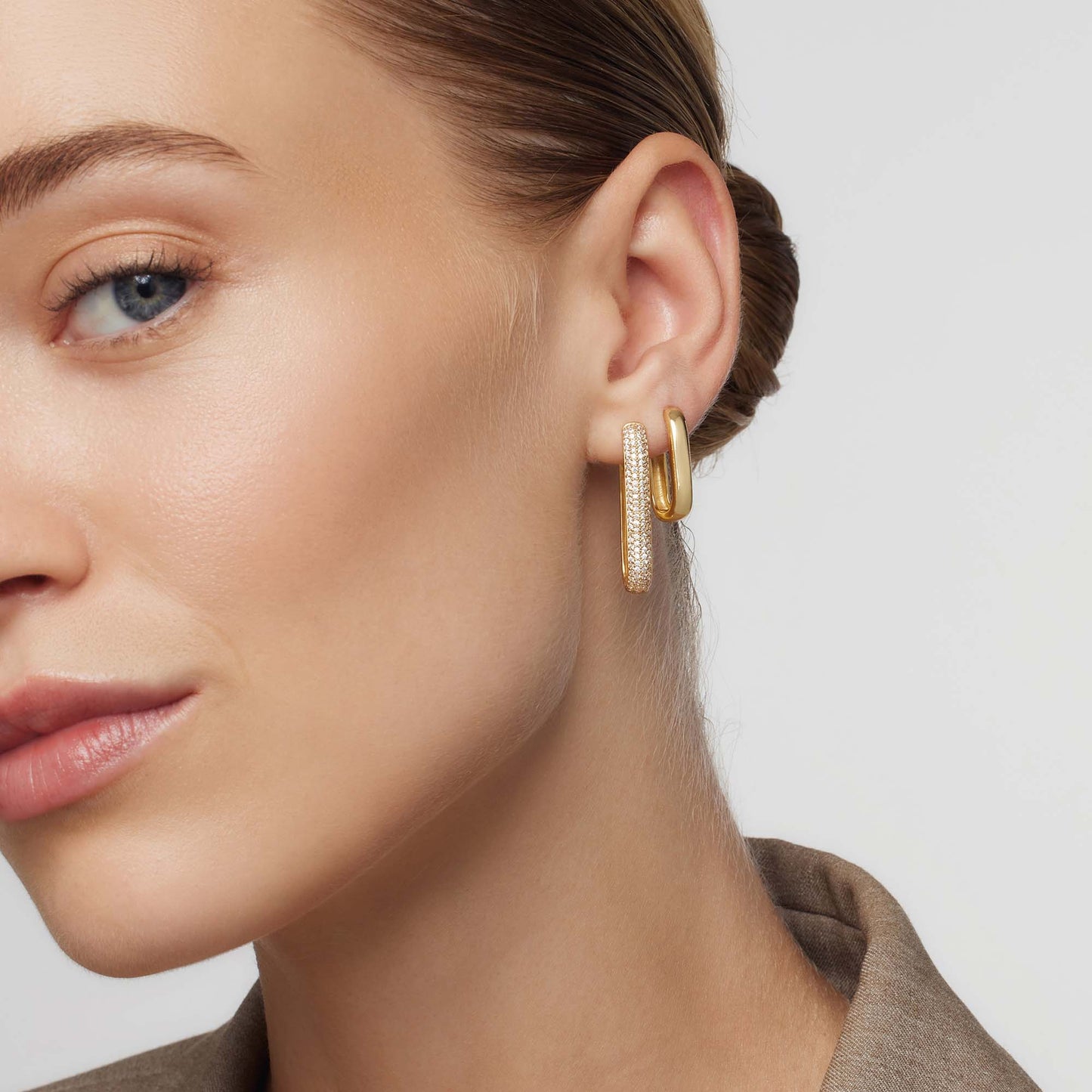 Icona™ | 16K Gold Large Pave Hoop Earrings
