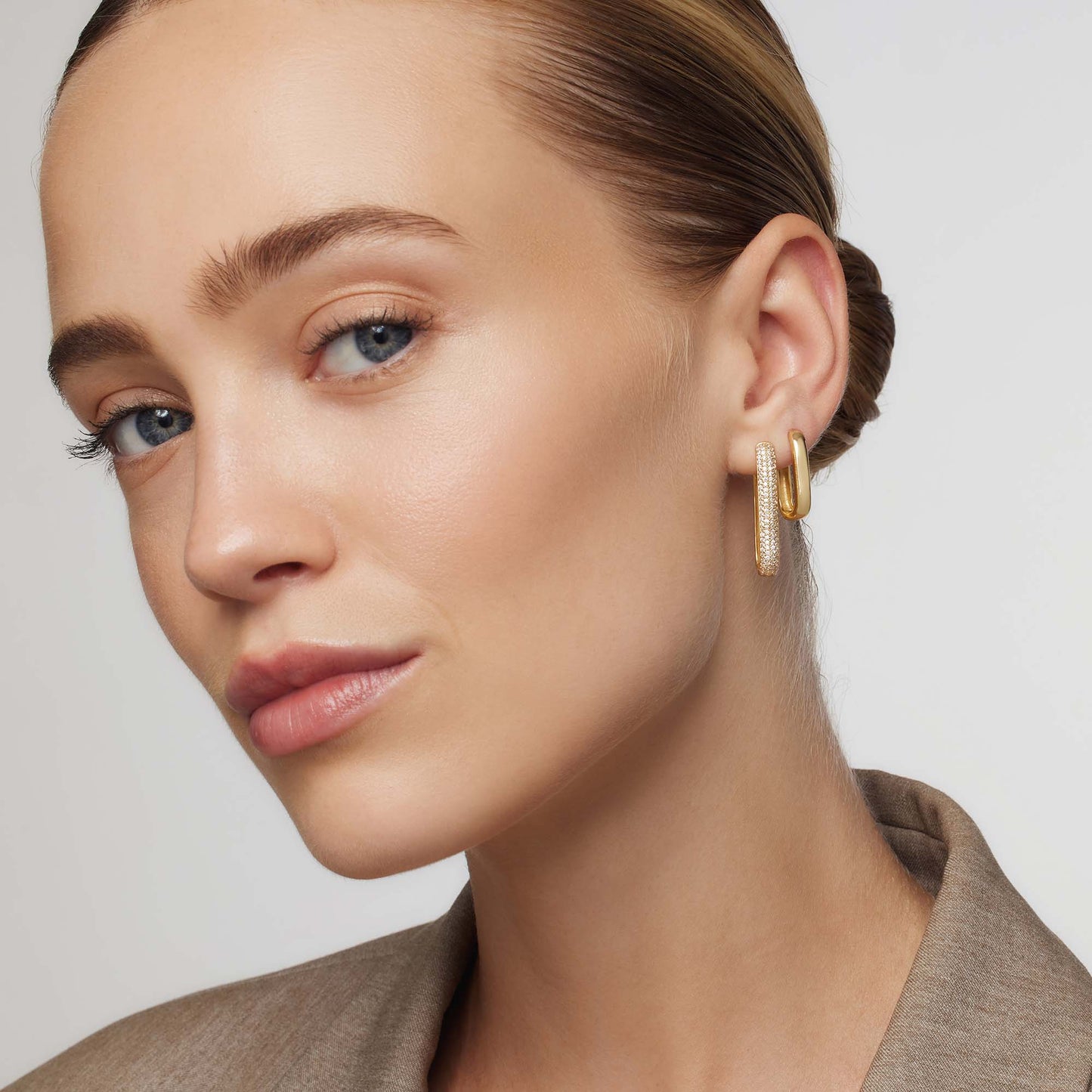 Icona™ | 16K Gold Large Pave Hoop Earrings