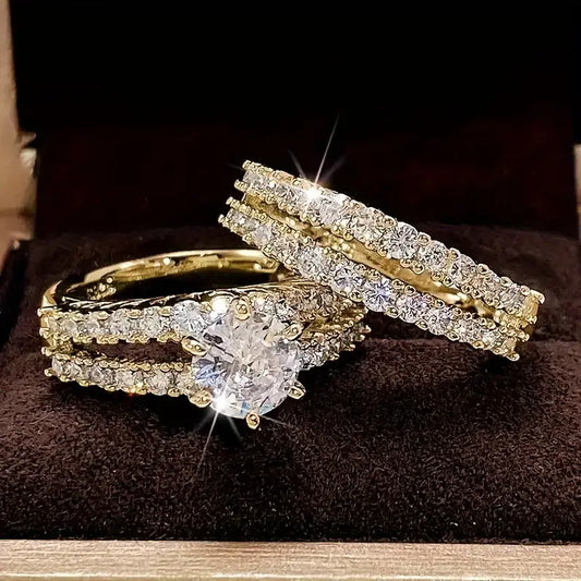 Eterna™ | 18K Gold Radiance Ring Set