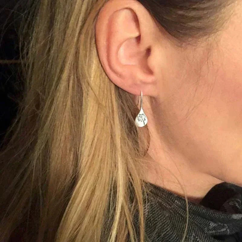 Auric™ | Vintage Silver Flower Earrings